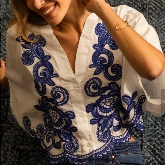 Adiva White Cotton w Blue Embroidery Dolman Sleeves - Picture 1 of 6